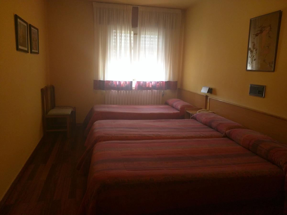 Hostal San Paio Lavacolla Kültér fotó