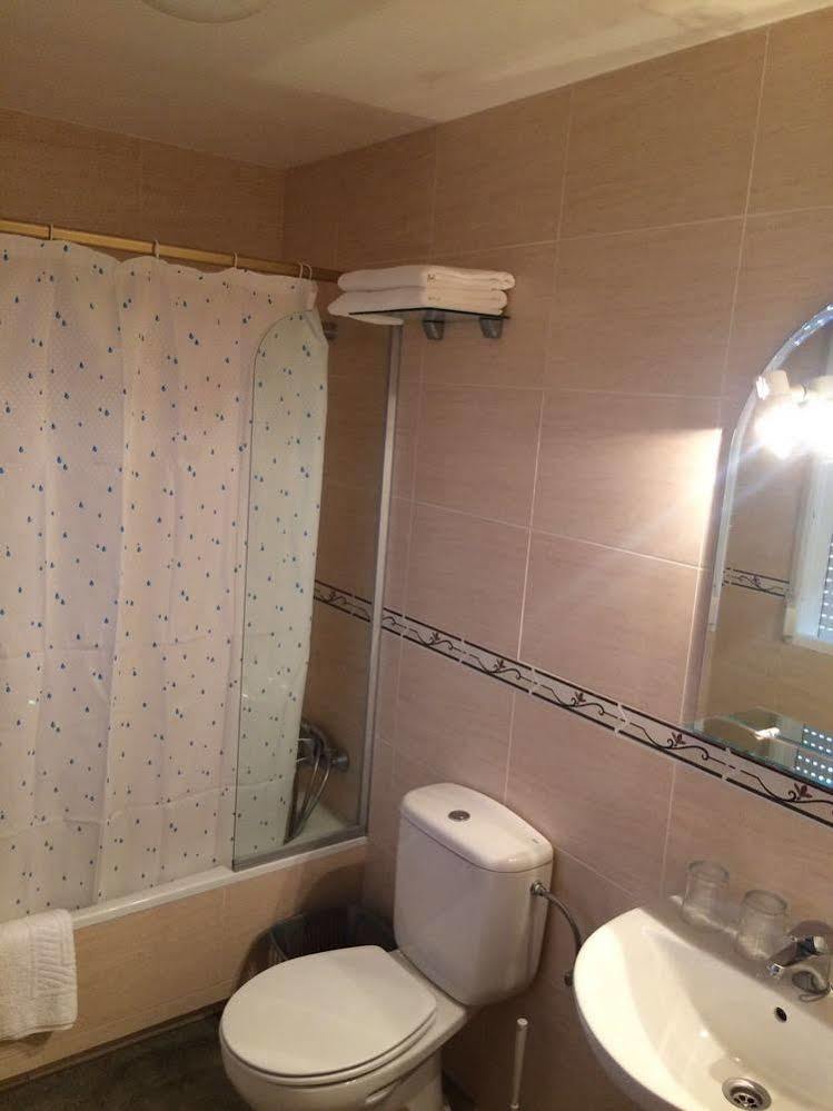 Hostal San Paio Lavacolla Kültér fotó